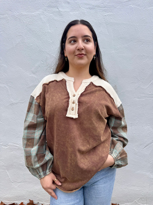 Nicole Pullover