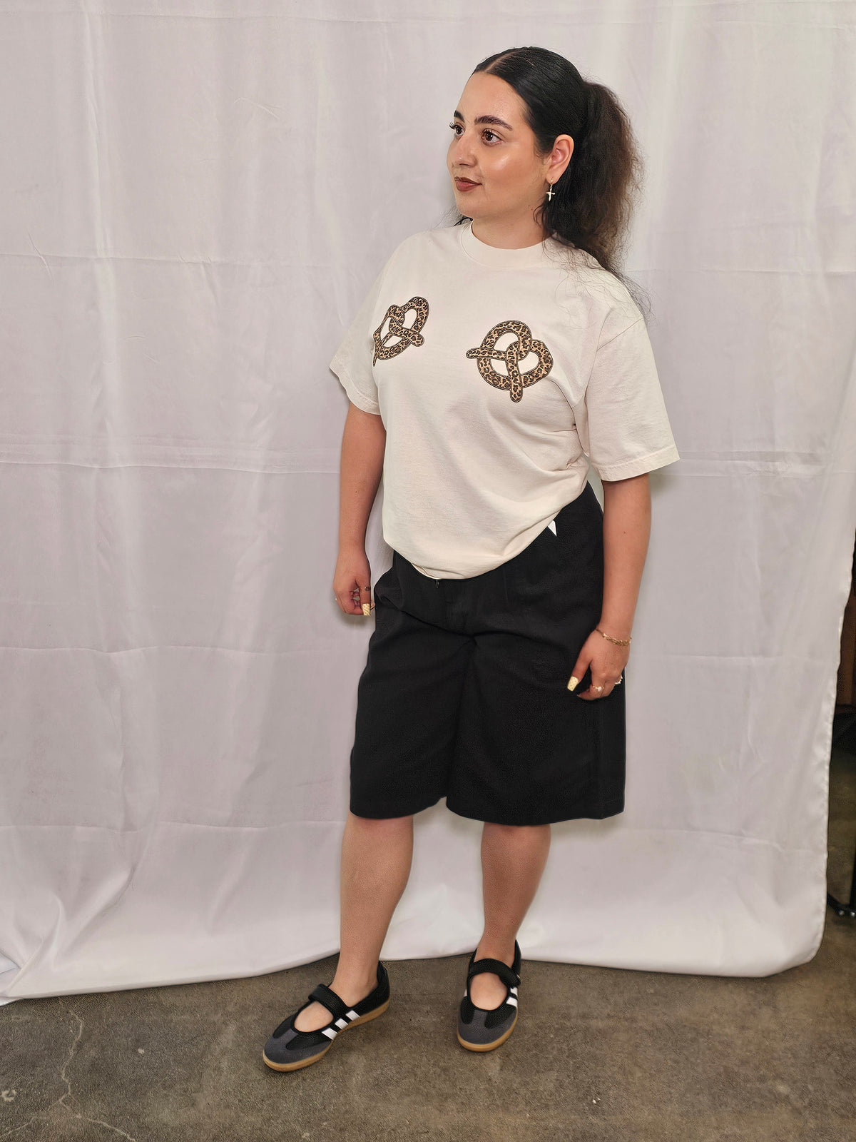 Pretzel Tee