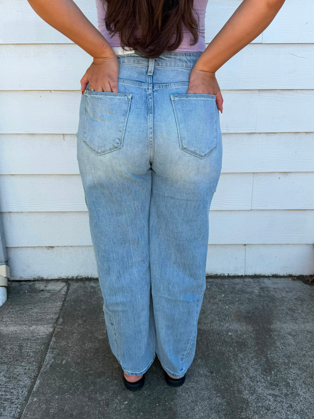 Ledgy Barrel Jeans